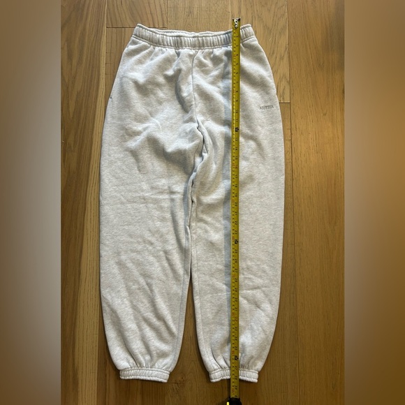 Aritzia Cozy Sweatfleece Mega Baggy Fold-Over Jogger - Picture 10 of 11